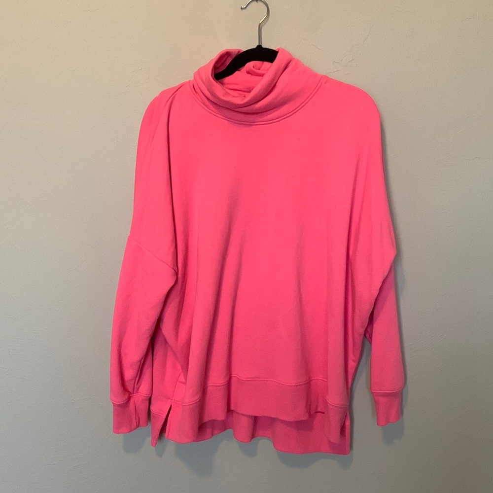 Aerie pink turtleneck sweater